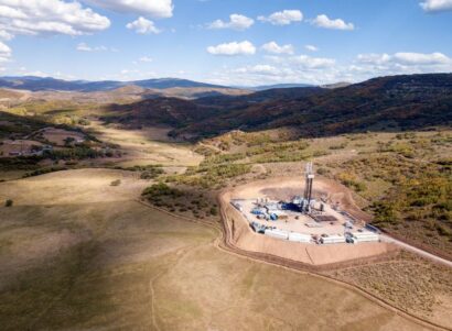 Image of a fracking well