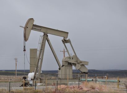 Image of an oil and gas well