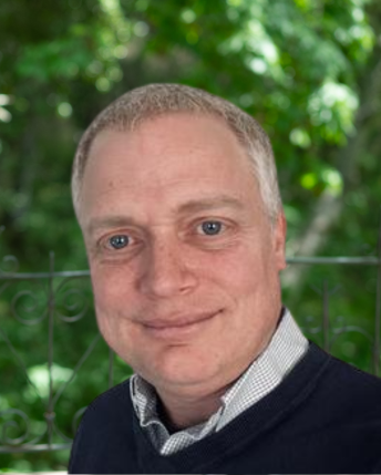 Headshot of Rob Pinder